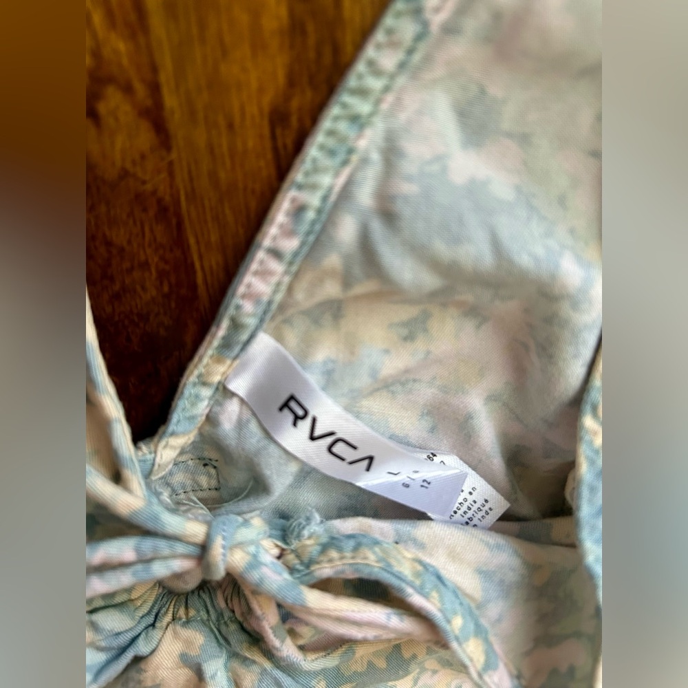 RVCA Floral Cropped Tank Top - Picture 5 of 8